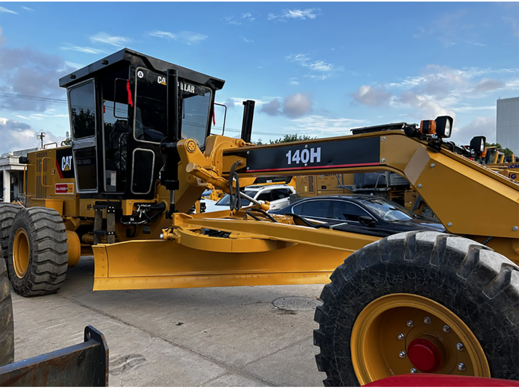 Motor Grader รถเกลี่ยดิน Cat 140H